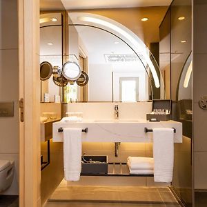 Chambre de Luxe Côté Piscine Double